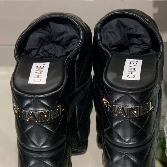 Chanel 23C quilted leather interlocking CC slides size 40 - Picture 5 of 16
